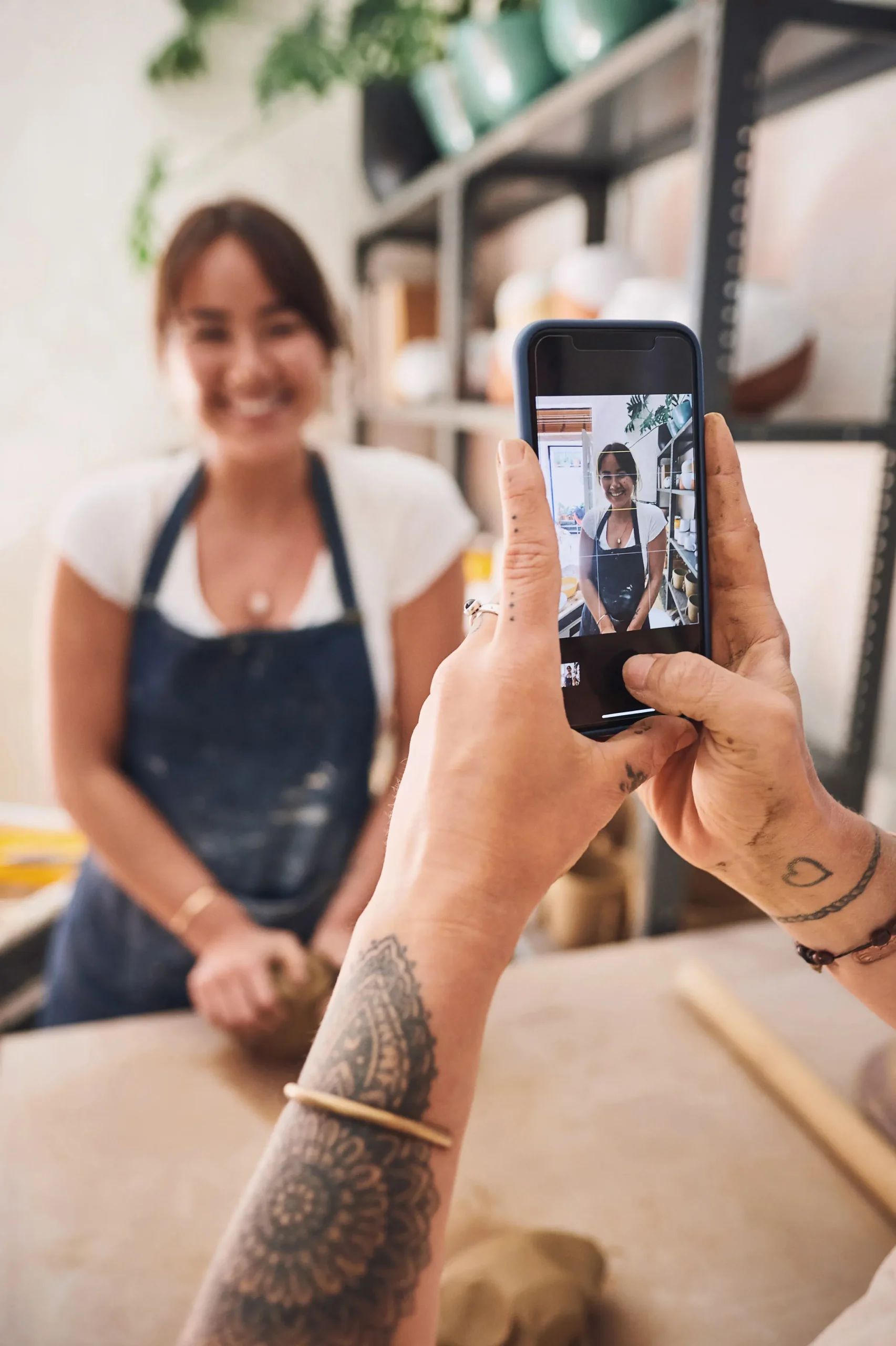 Stratégie Instagram 2025 avec des astuces pour améliorer la visibilité pro