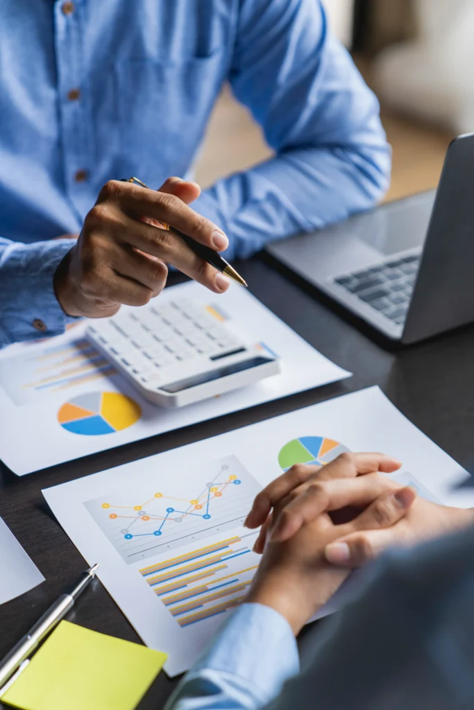 Le site web qui travaille pendant que vous traitez des factures (et sans se plaindre)