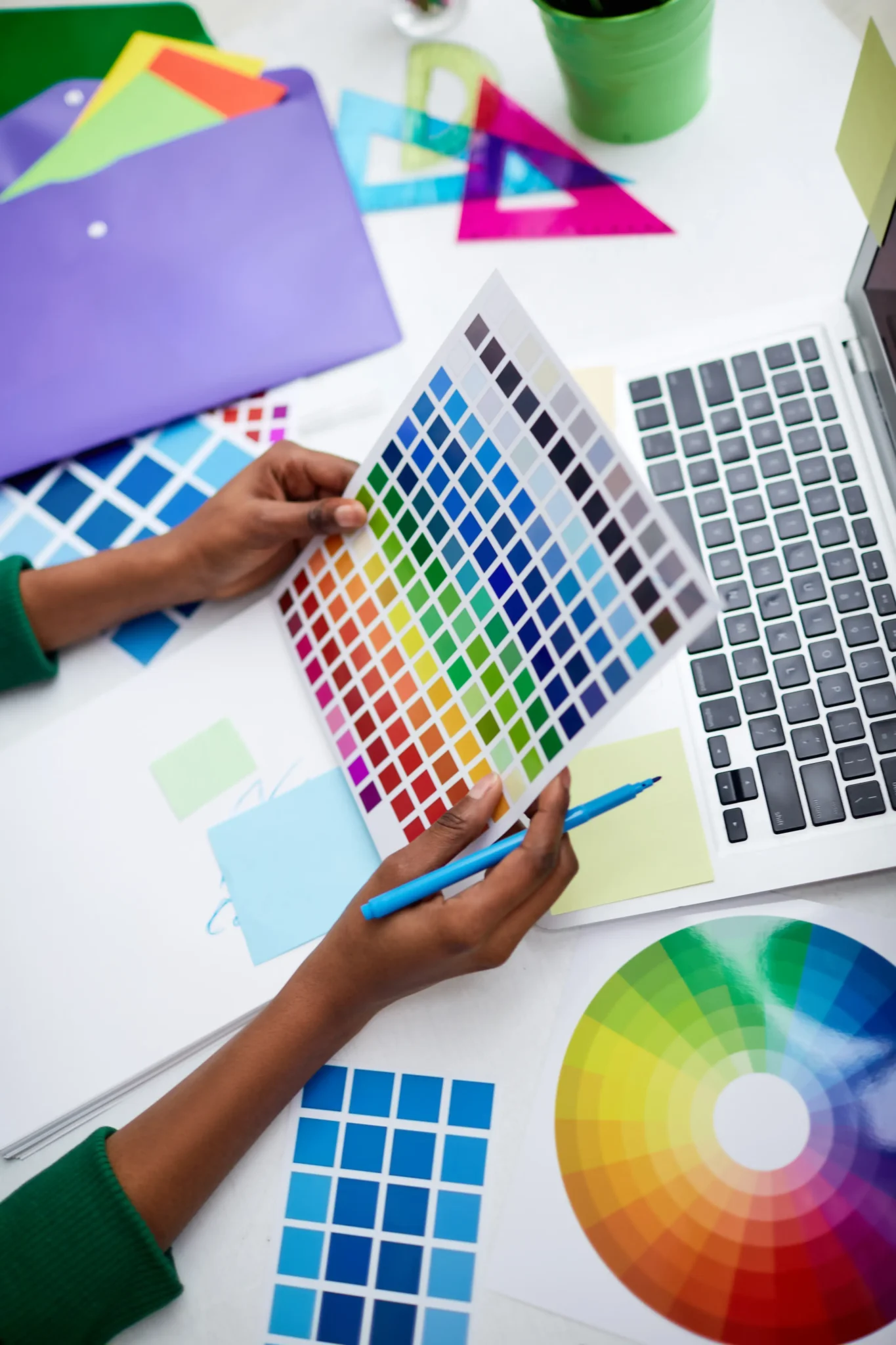 palette couleur et moodboard pour identite visuelle entrepreneur